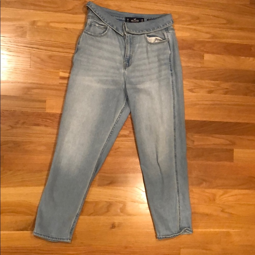 hollister size 11 ultra high rise mom jean